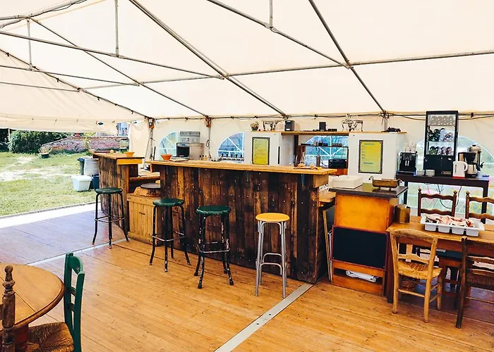 La Maison Du Saula 3* Lafrançaise