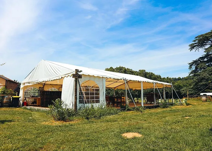 La Maison Du Saula 3* Lafrançaise