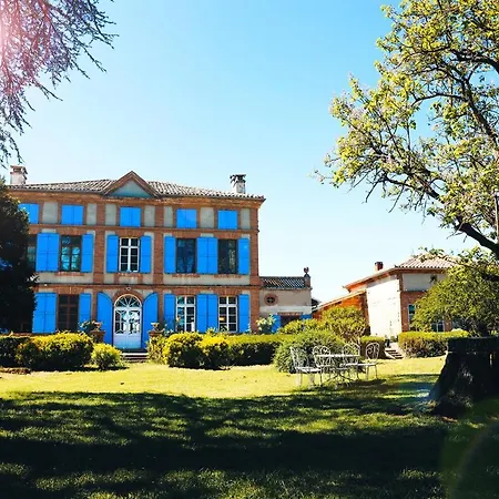 La Maison Du Saula Couette-café *