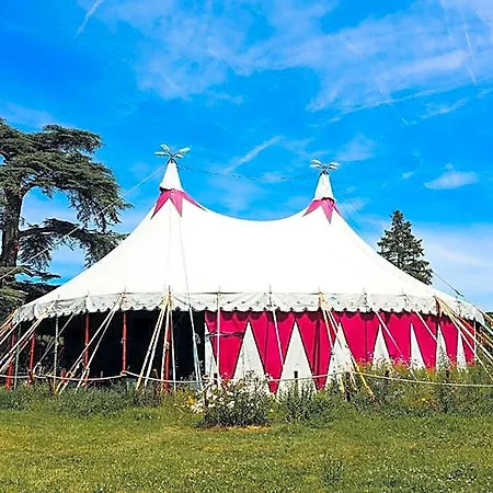 La Maison Du Saula 3* Lafrançaise