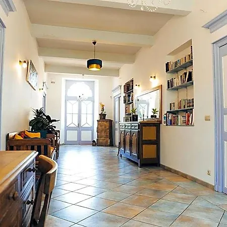 La Maison Du Saula Bed & Breakfast